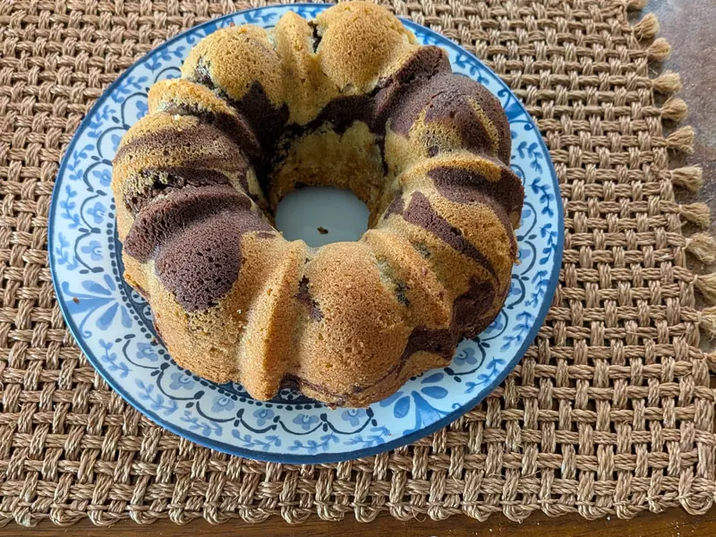 Marble bundt tea cake